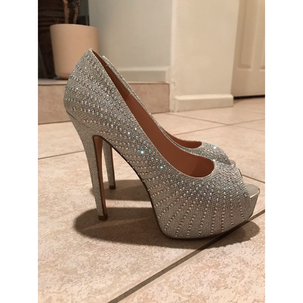 Diamond glittery open toe pumps